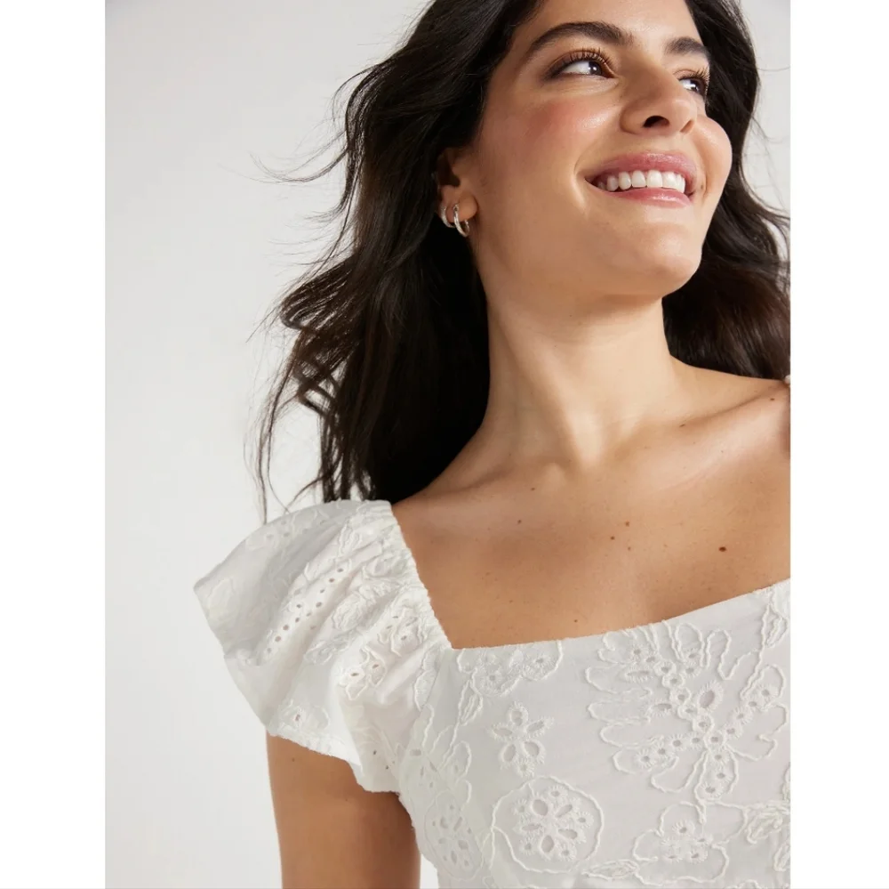 Sofia Jeans By Sofia Vergara White Eyelet Floral Ruffle Sleeve Top Womens XL - Picture 3 of 9